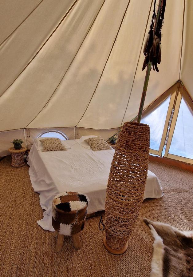 Tente Lodge Type Tipi A 1H De Nice Voie Lactee Bezaudun-les-Alpes Esterno foto